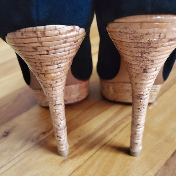 SCHUTZ Charlotte Suede Peep Toe Platform Pump, 40 - Picture 9 of 12